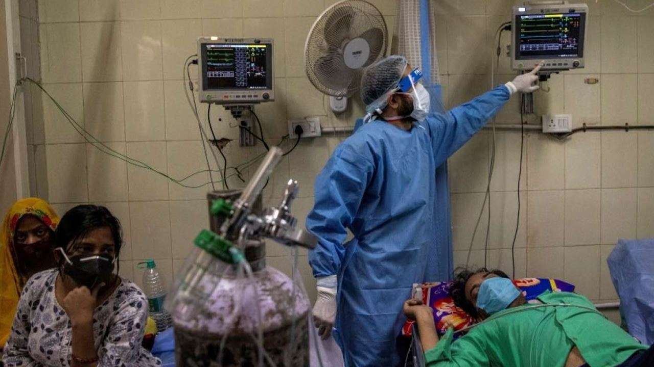 covid-19 third wave to hit india soon? aiims doctor makes big claim