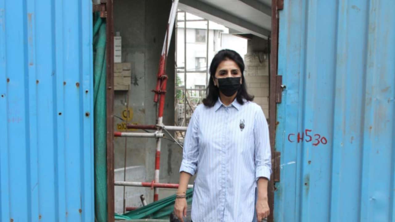 Neetu Kapoor was also spotted in Pali Hill