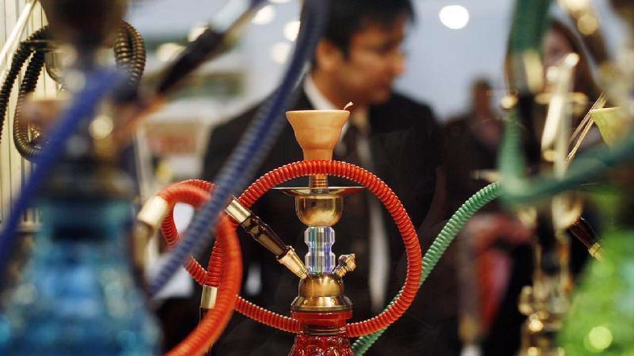 Delhi High Court permits sale of herbal hookahs in restaurants, bars in