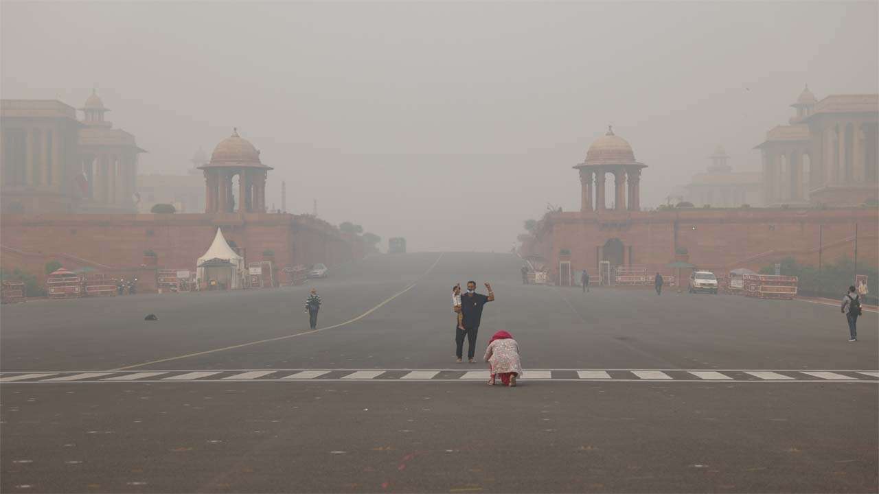 Delhiites still struggle to breathe as air quality remains in 'very ...