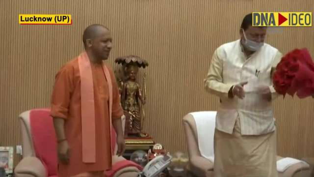 लखनऊ में अपने उत्तराखंड सीएम से मिले सीएम योगी