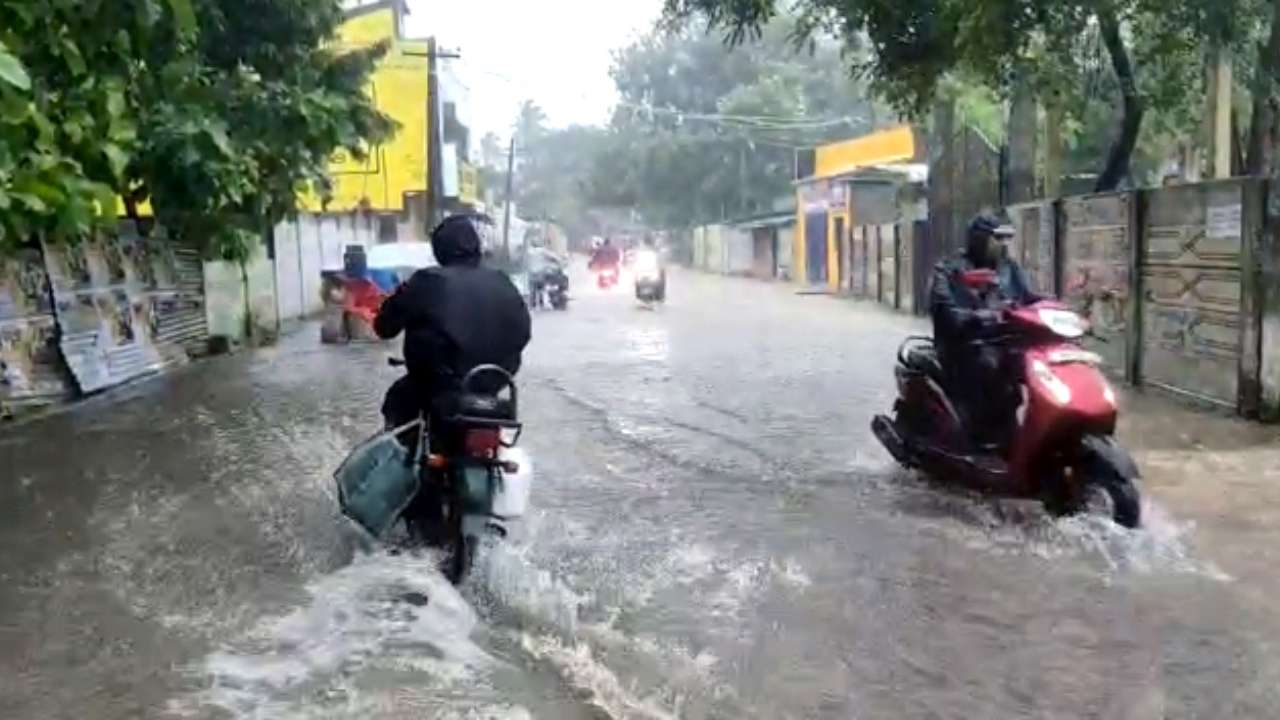 Heavy Rains To Lash Tamil Nadu, Andhra Pradesh, Puducherry, Flash Flood ...