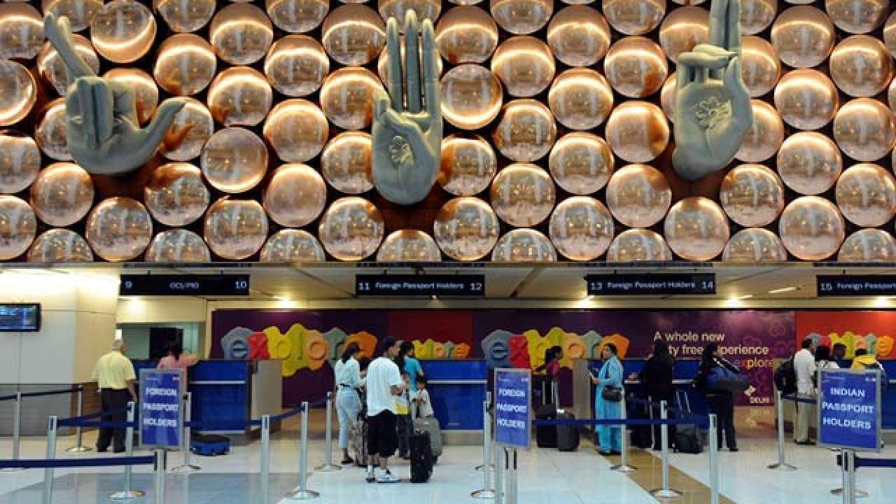 COVID-19: Centre revises guidelines for international arrivals amid Omicron fear