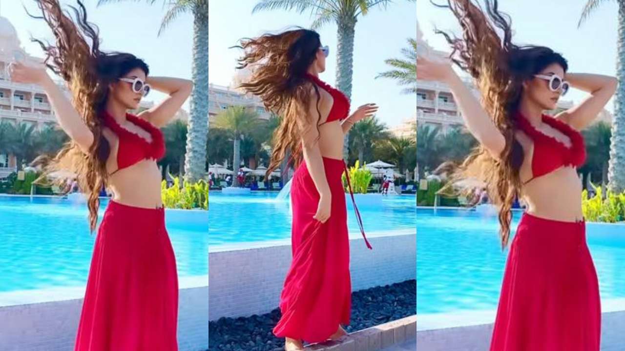 Urvashi Heroine Chudai Video - Urvashi Rautela flaunts her bikini body in drool-worthy poolside video -  WATCH