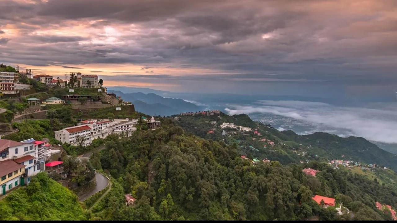 Mussoorie: पहाड़ों की रानी हर मौसम के लिए परफेक्ट