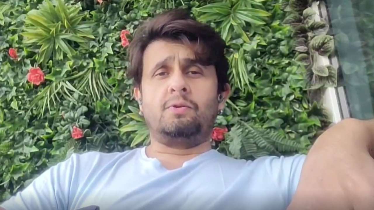 Sonu Nigam Bf Video - Sonu Nigam, wife, son catch COVID-19; singer says 'It's a happy Covid  family'