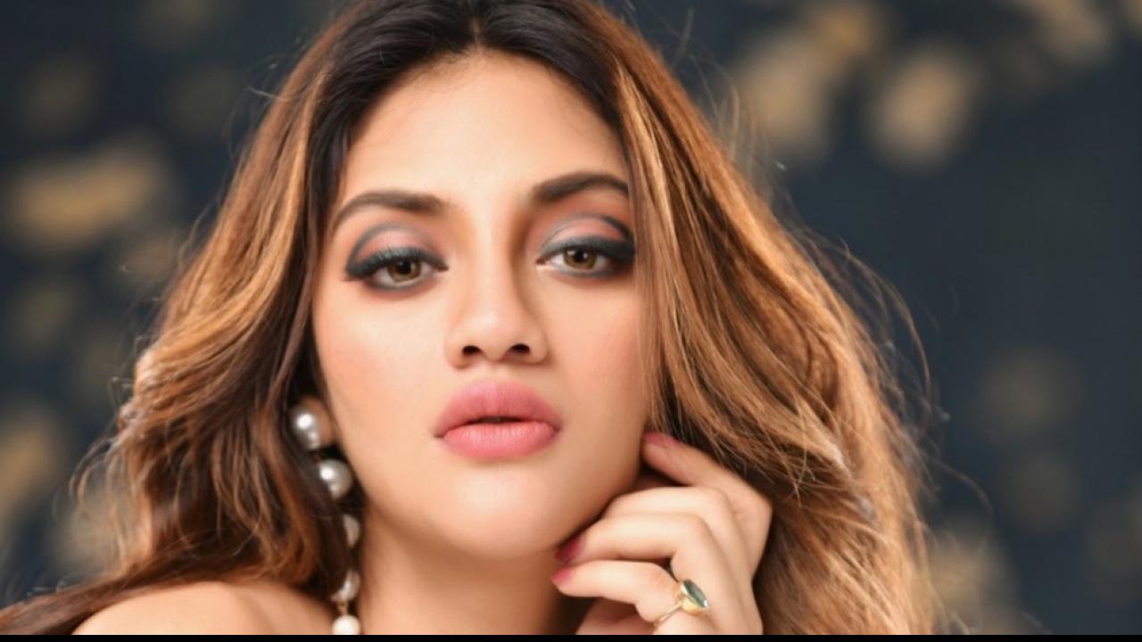 B Day Spcl निखिल जैन से शादी यश संग रिश्ते जानें कैसी रही है Nusrat Jahan की लव लाइफ Dna Hindi