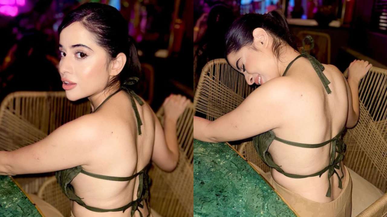 1280px x 720px - Urfi Javed's jaw-dropping photos in backless crop top go viral- check out