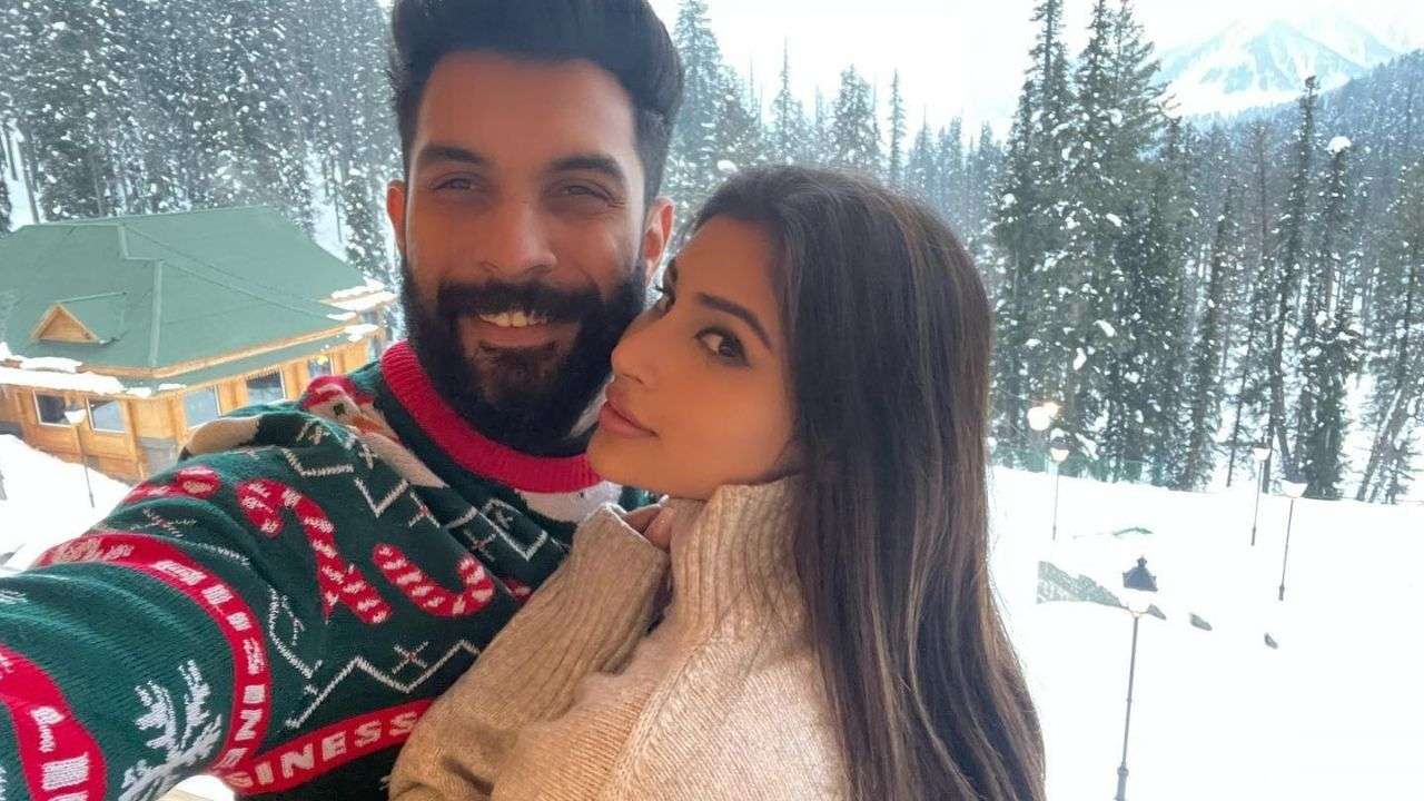 Mouni Roy enjoys snow-filled region of Kashmir with husband Suraj ...