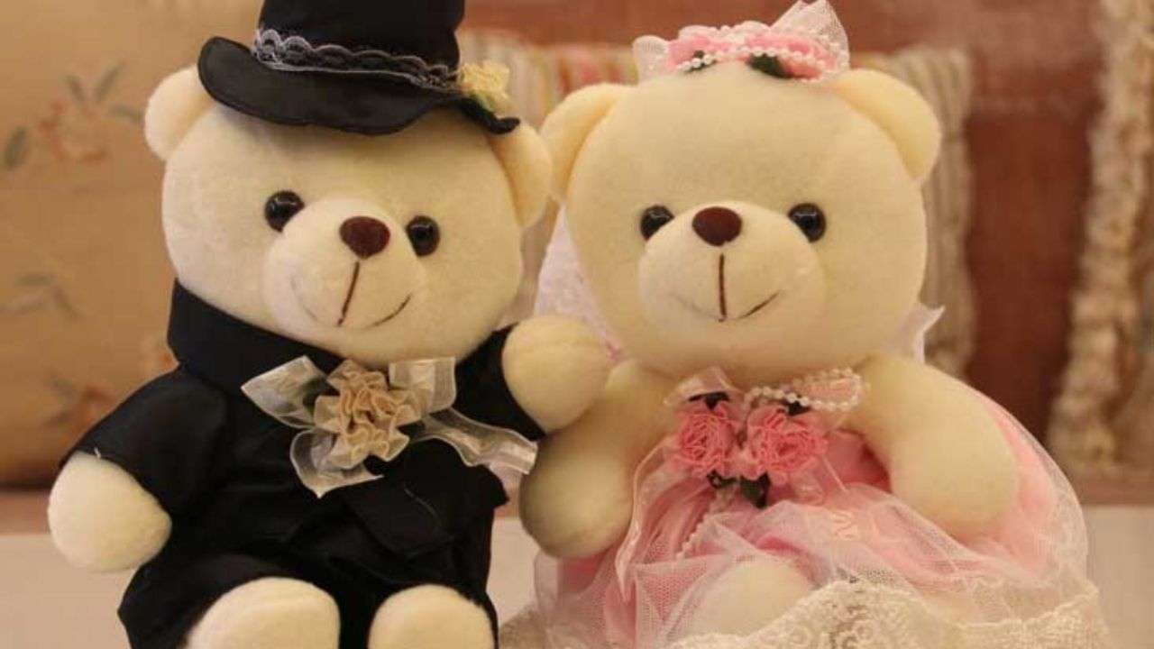 Happy Teddy Day 2022 Images & Quotes: Latest Wishes, HD Wallpapers Of Cute  Teddy Bears And Romantic Messages To Celebrate the Fourth Day of  Valentine's Week