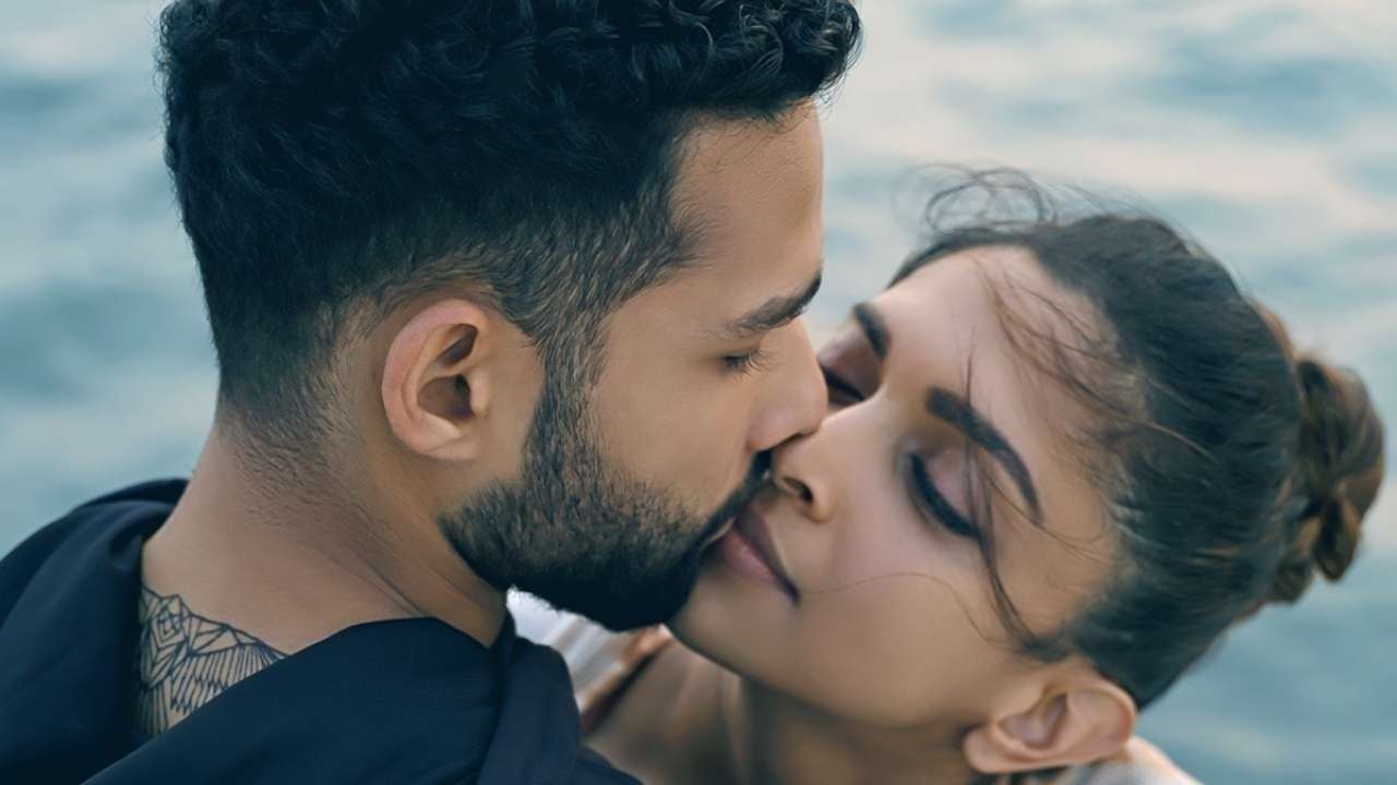 Gehraiyaan' celebrity review: Soni Razdan, Suhana Khan, Sanya Malhotra, and others heap praises