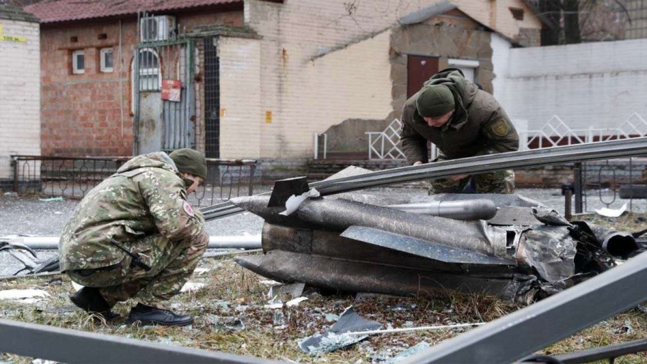 Russia-Ukraine crisis LIVE: 40 Ukrainian soldiers dead, several dozen wounded, says Adviser to Ukraine President Office