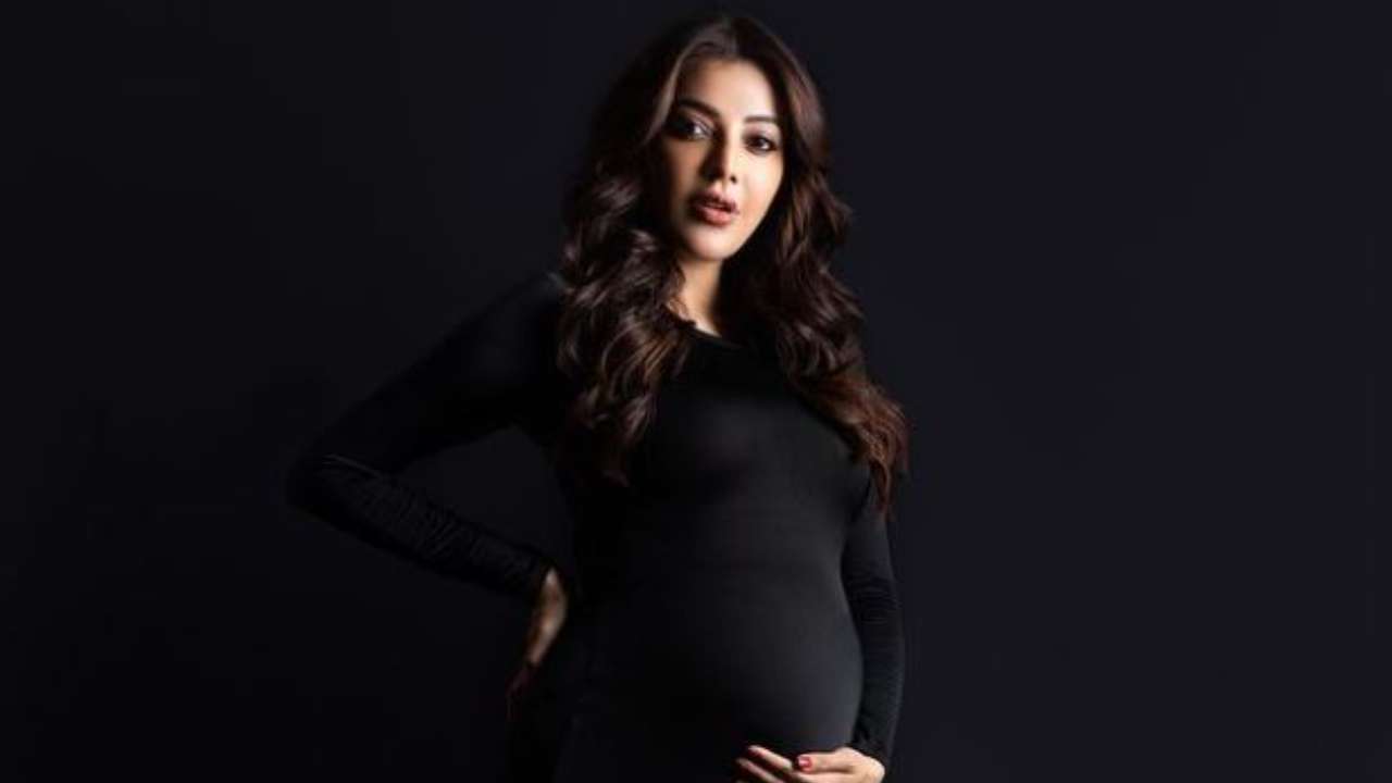 1280px x 720px - Mom-to-be Kajal Aggarwal flaunts her baby bump in a gorgeous black gown