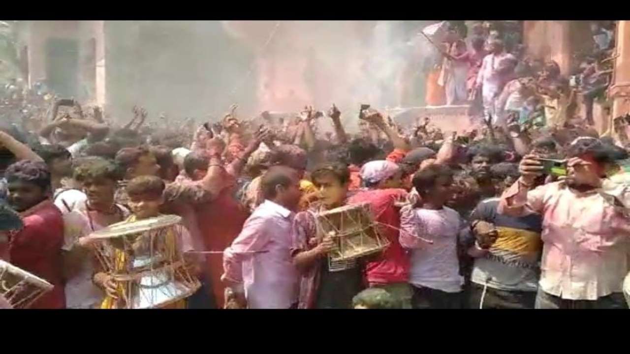 In Pics Bhasm Holi Celebration At Varanasis Manikarnika Ghat 7036