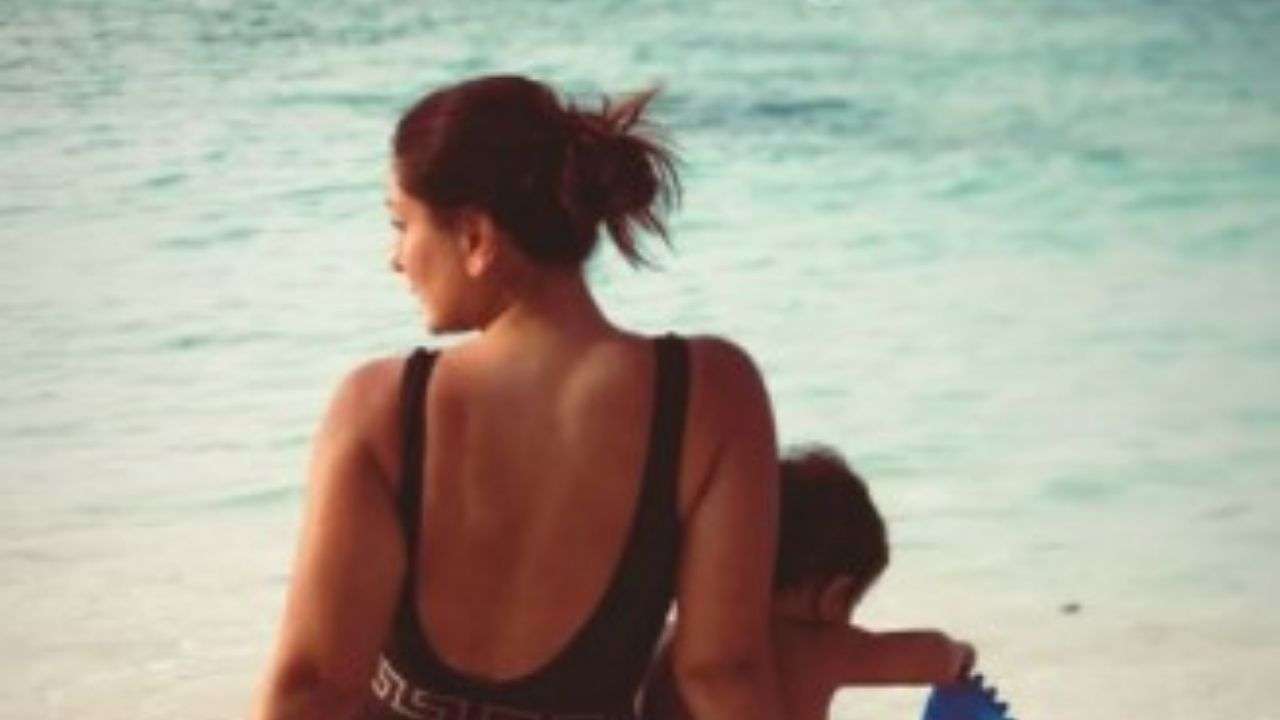 1280px x 720px - VIRAL! Kareena Kapoor Khan sizzles in sexy black monokini, shares candid  photo with son Jeh Ali Khan
