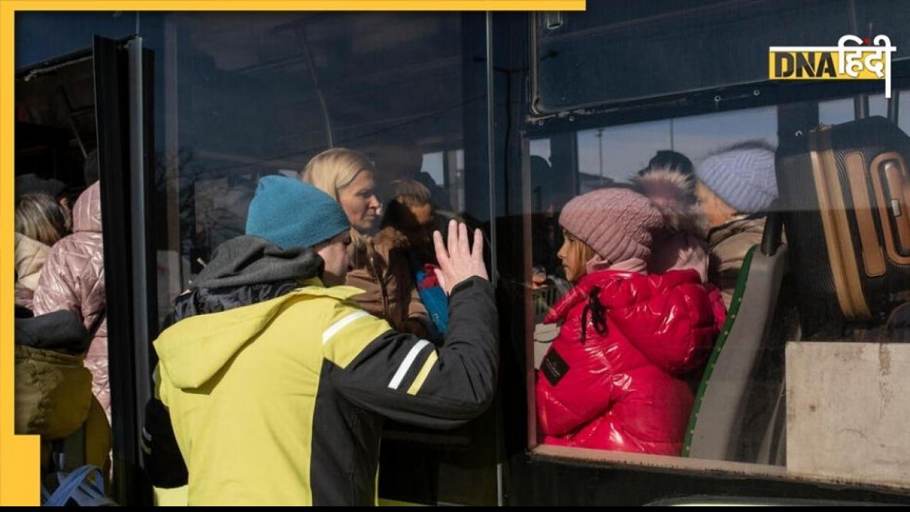 Russia के आक्रमण के बाद कितने लोगों ने छोड़ा Ukraine, कहां भागकर पहुंच रहे शरणार्थी?