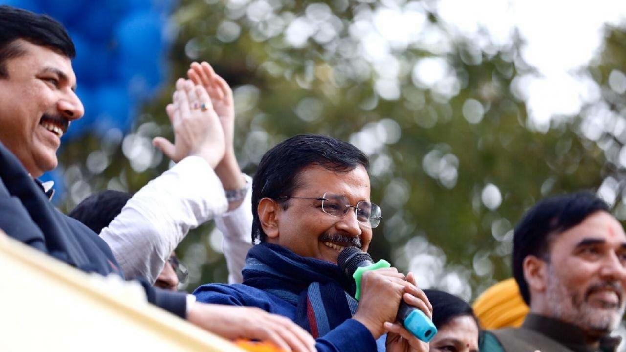 लोकतंत्र बचाने की गुहार लगा रहे अरविंद केजरीवाल