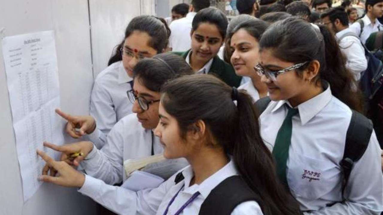 Bihar board 10th result 2022: meet ramayani roy, who topped bseb class 10 exams with 97%