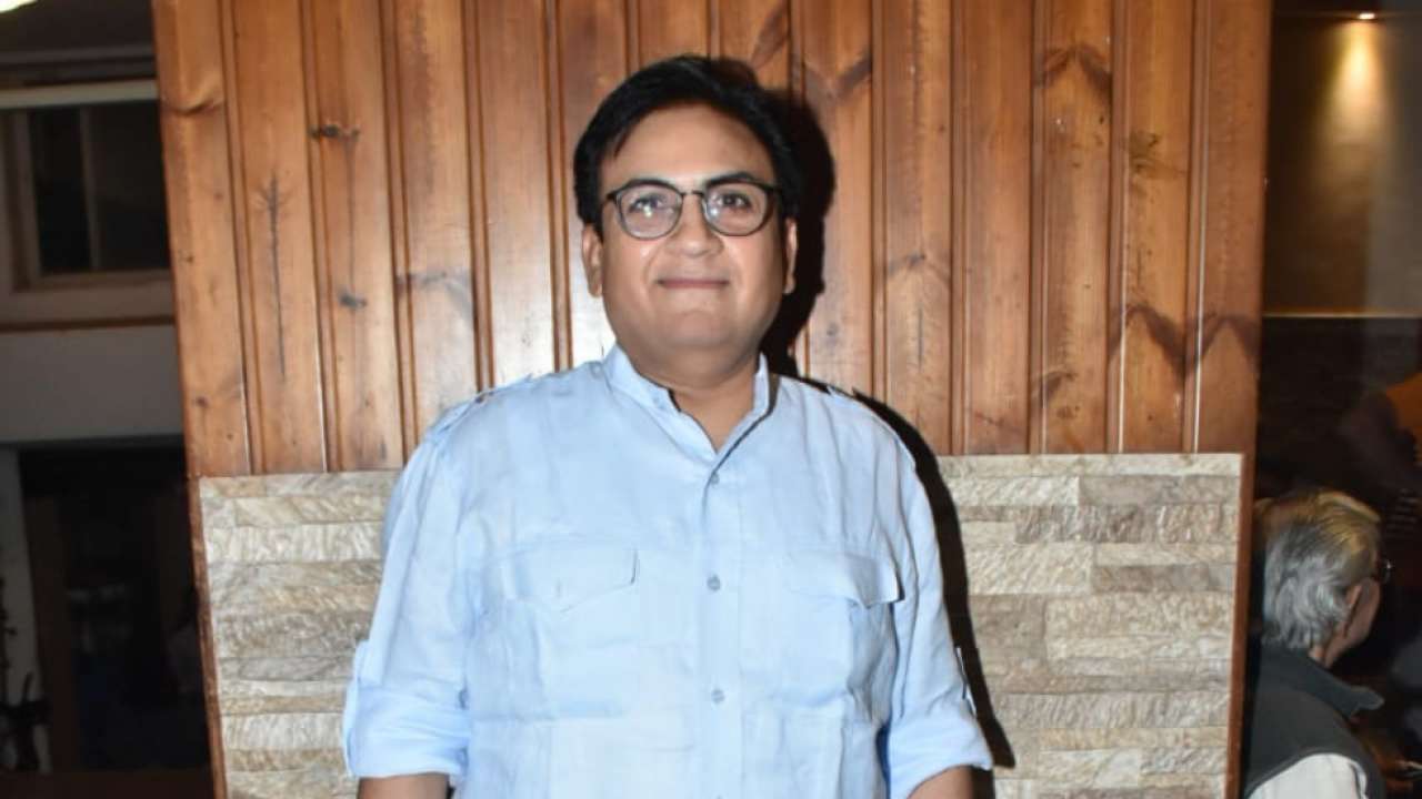 Dilip Joshi smiles for paps