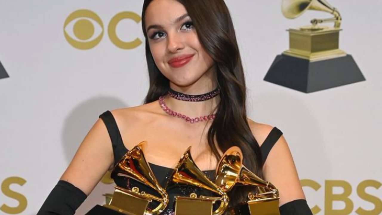 Olivia Rodrigo Makes Grammys 2022 Performance Debut, Wins Best New