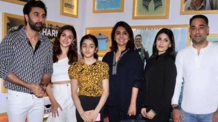 Alia Bhatt-Ranbir Kapoor make casual appearances at family get-togethers