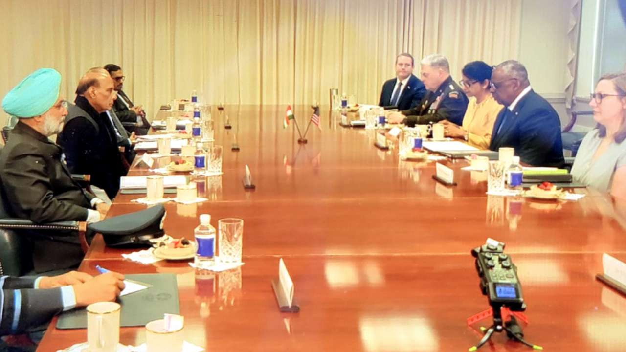 Defence Minister Rajnath Singh Attends Delegation-level Meeting With US ...