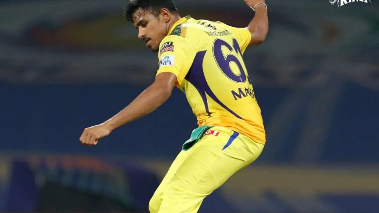 IPL 2022: Maheesh Theekshana's 4 wicket spell helps Chennai Super Kings to  a comfortable 40 run victory against RCB
