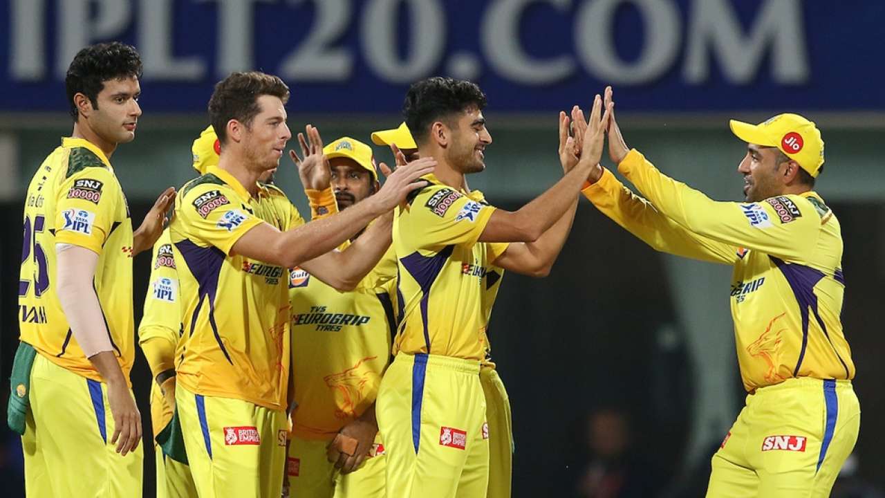 IPL 2022: CSK's Mukesh Choudhary dismisses MI openers Rohit Sharma, Ishan  Kishan on ducks