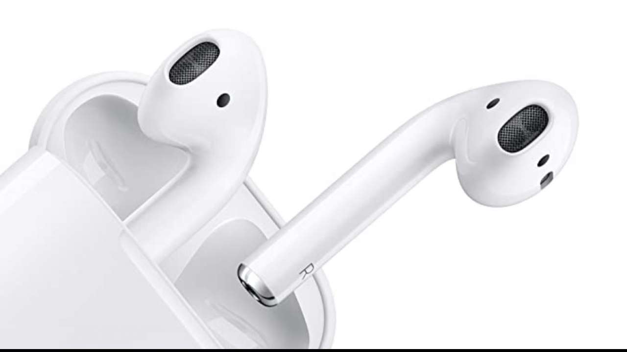 Wireless and true wireless earphones