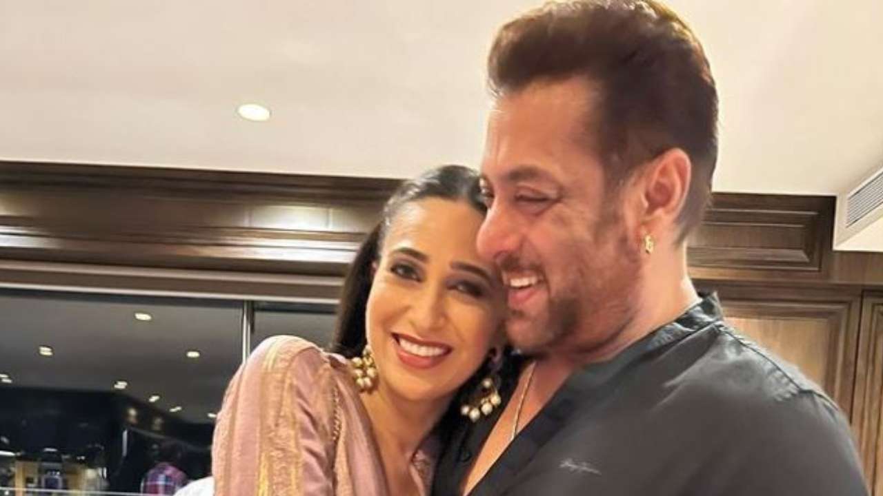 Karishma Ki Nangi Video - Karisma Kapoor shares adorable photos with Salman Khan, fans say 'marry  each other'
