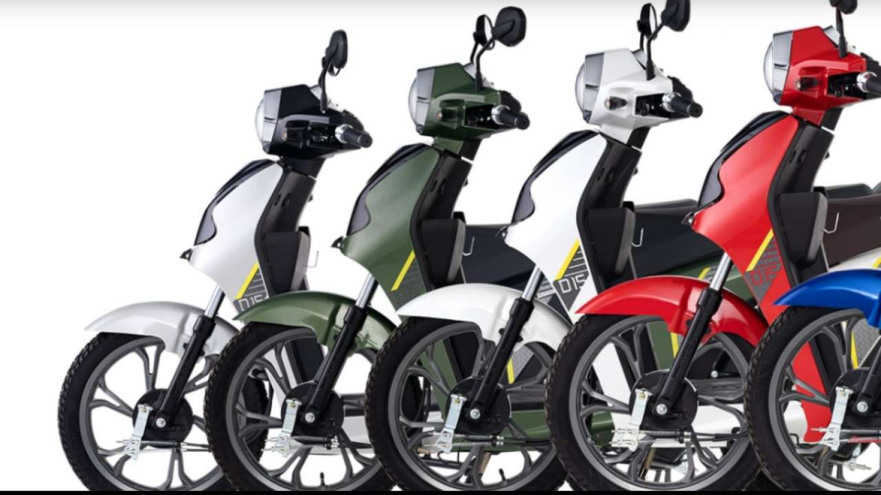 Bgauss E-scooter D15: BGAUSS launches e-scooter D15; Bookings open at a  fully refundable amount of INR 499, ET Auto