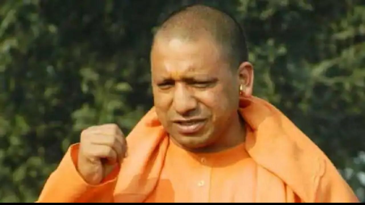 पलटवार करने से नहीं चूके CM Yogi Adityanath