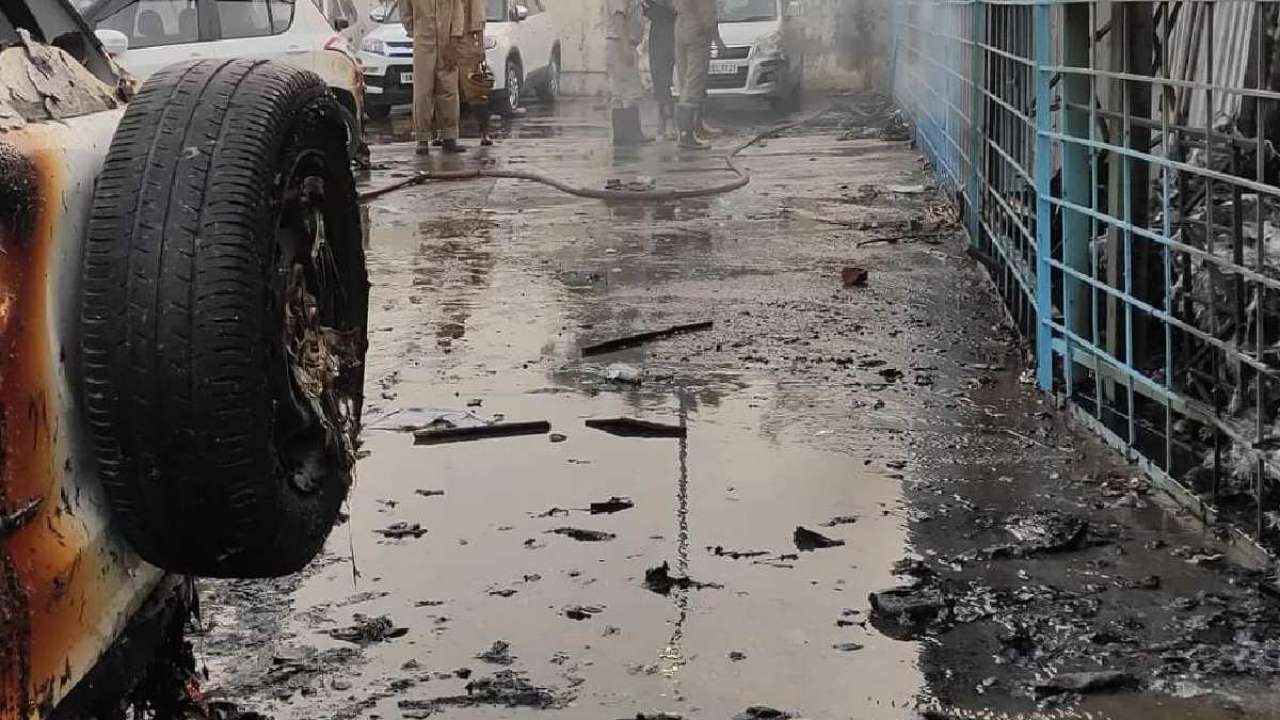 Delhi Metro parking fire