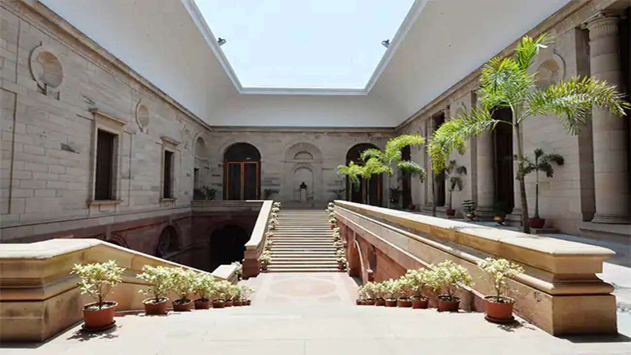 Lutyens' Grand Stairs