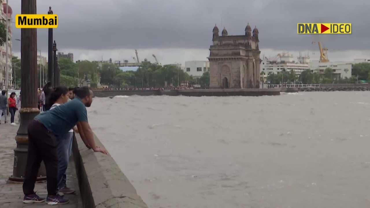 Mumbai: High tidal waves witnessed near Gateway of India