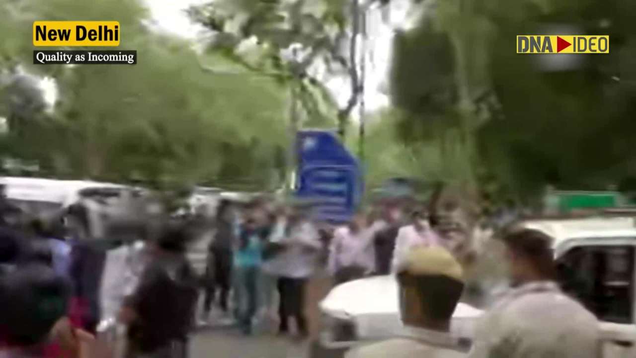 Priyanka Gandhi leaves after accompanying Rahul Gandhi to ED office