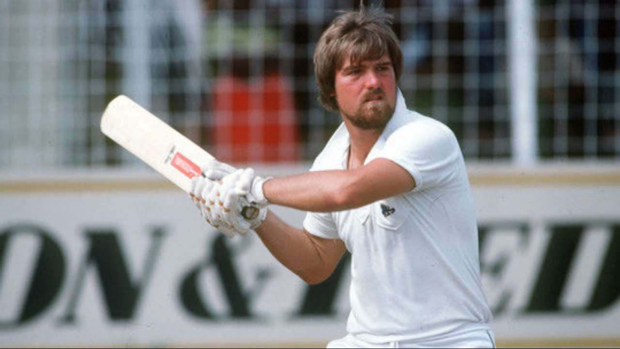 Mike Gatting: 3/59 (9) v Australia, Melbourne, 1987