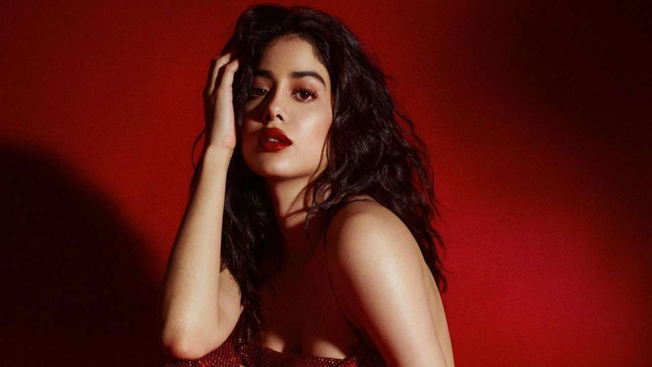 Celebs react to Janhvi Kapoor's post