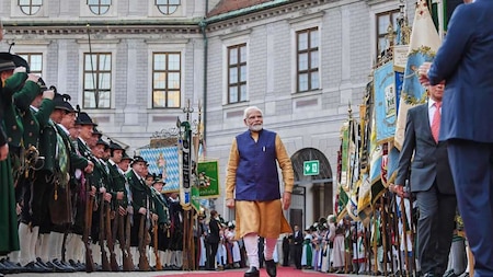 PM Modi arrives for a reception at G7