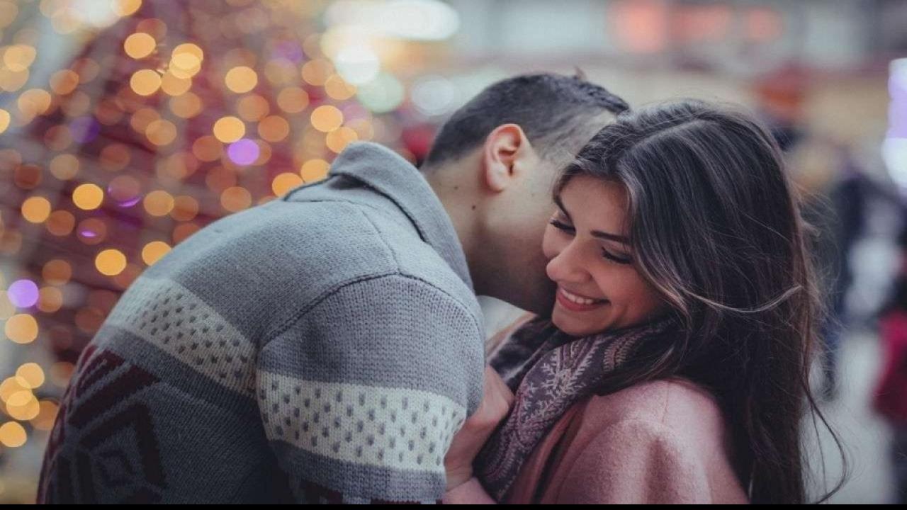 Romantic होते हैं गाल पर किस करने वाले 