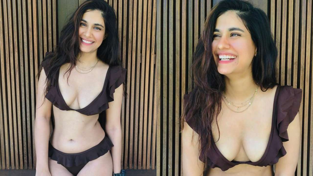 Shreya Dhanwanthary in brown bikini