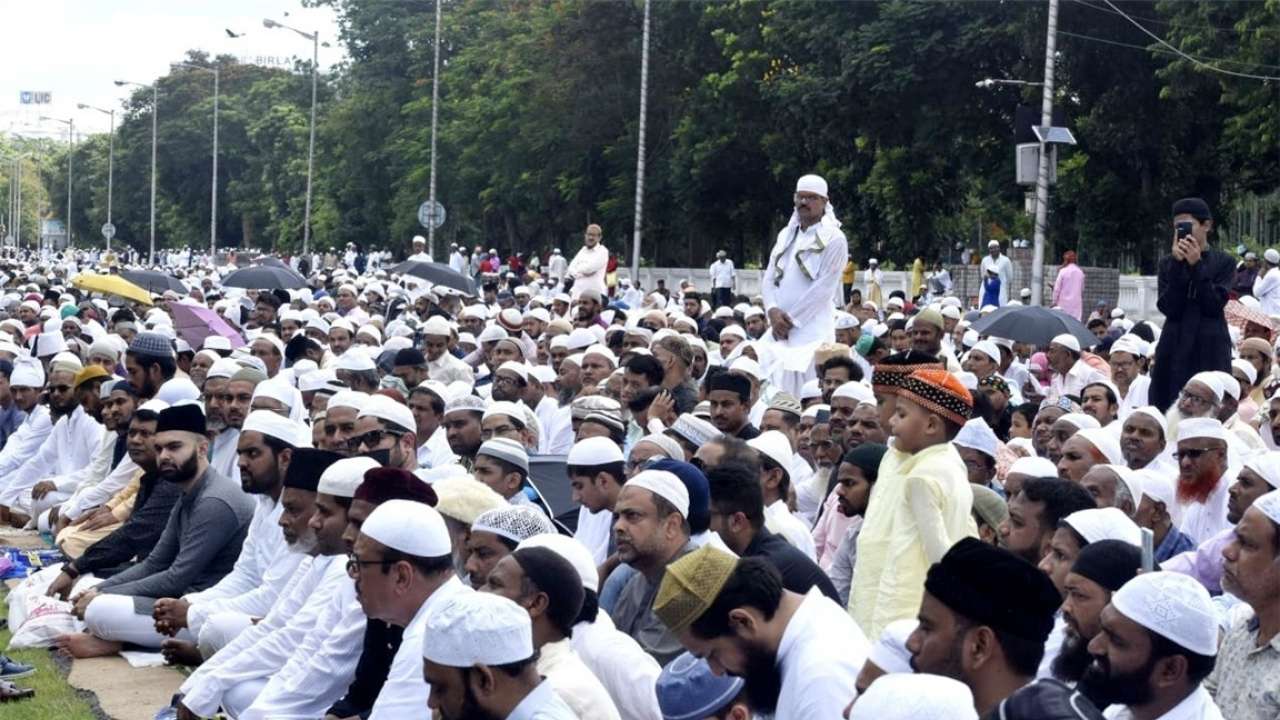 Devotees offer Namaz in Kolkata