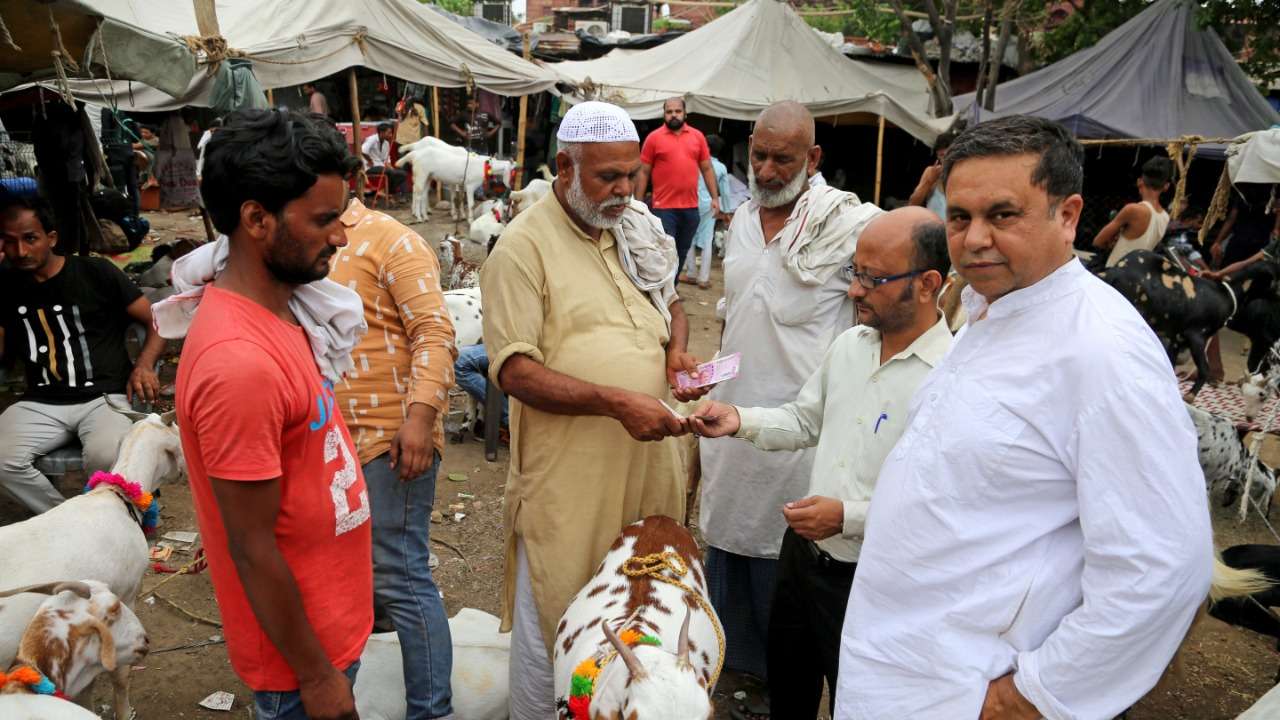 Devotees at goat market for Bakrid sacrifice