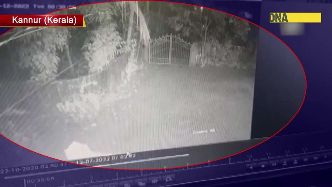  Bomb squad examines RSS office in Kannur, Kerala 