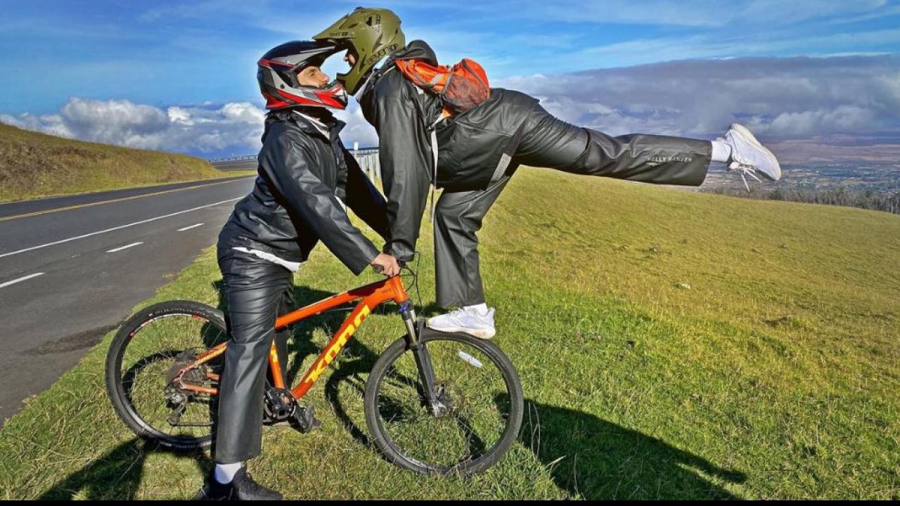 Deepika Padukone, Ranveer Singh Bike Ride