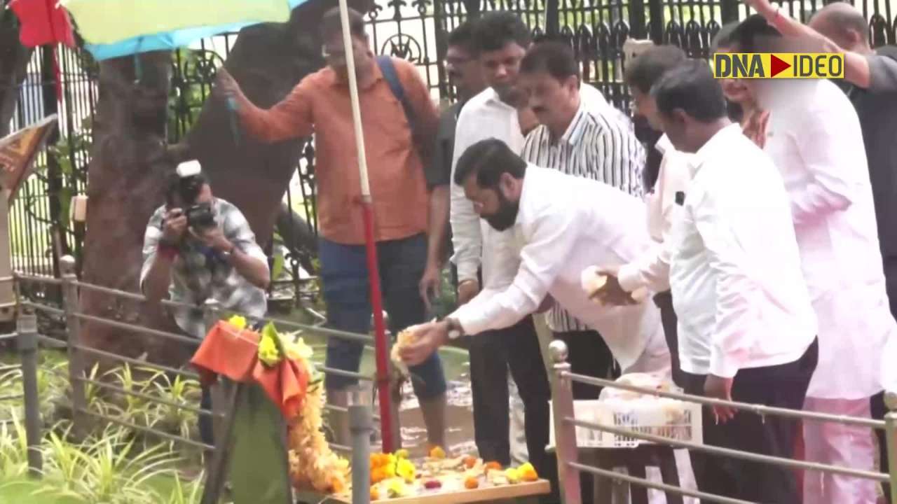 Maharashtra: CM Shinde pays floral tribute at Bal Thackeray’s memorial