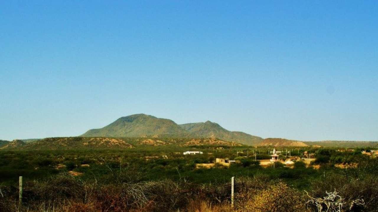 Dhinodhar Hills