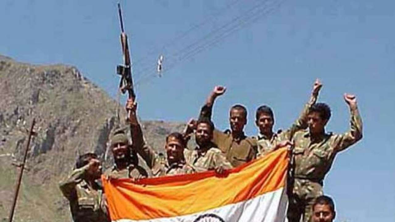 Kargil Vijay Diwas: Indian pays tributes to 1999 Kargil War heroes