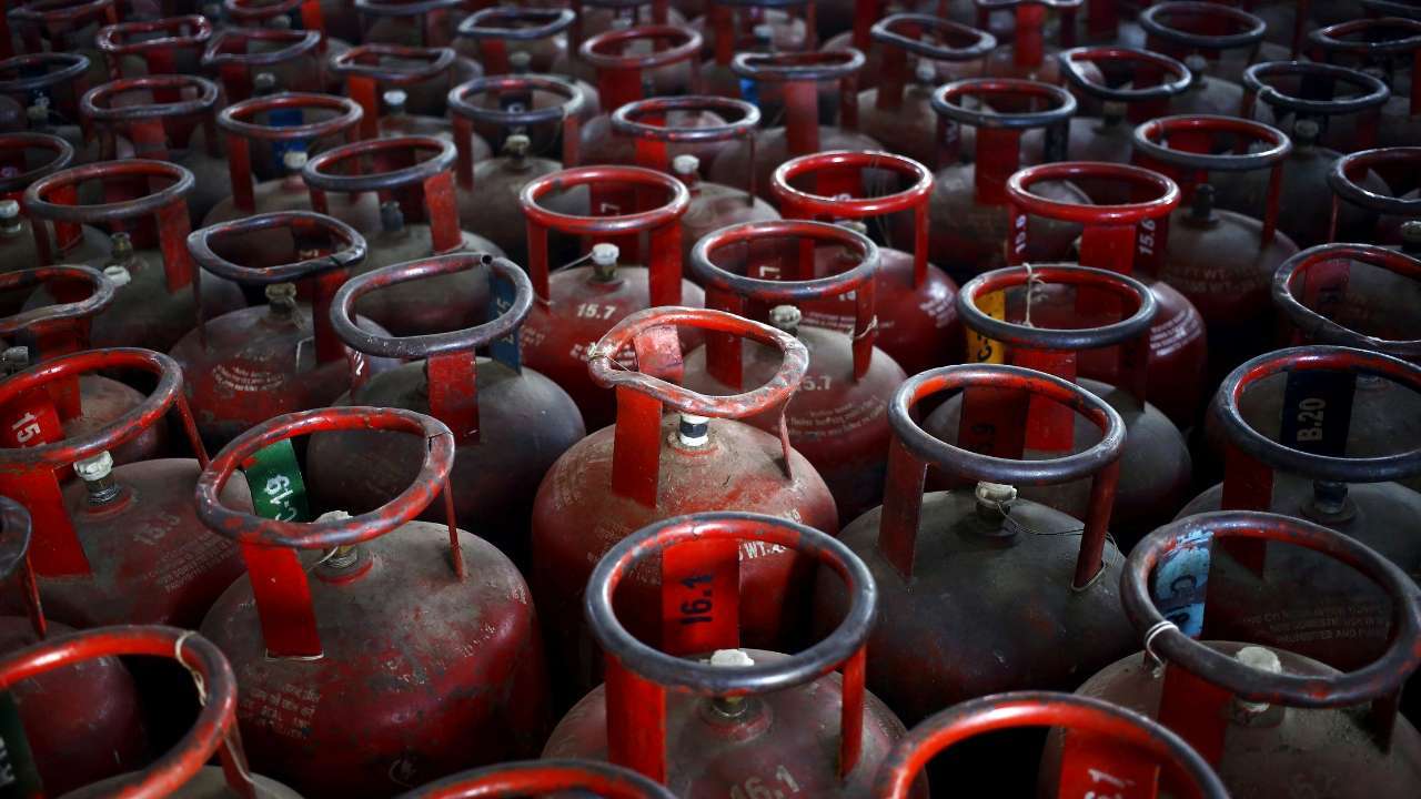 price-of-commercial-lpg-cylinder-slashed-by-rs-36-details