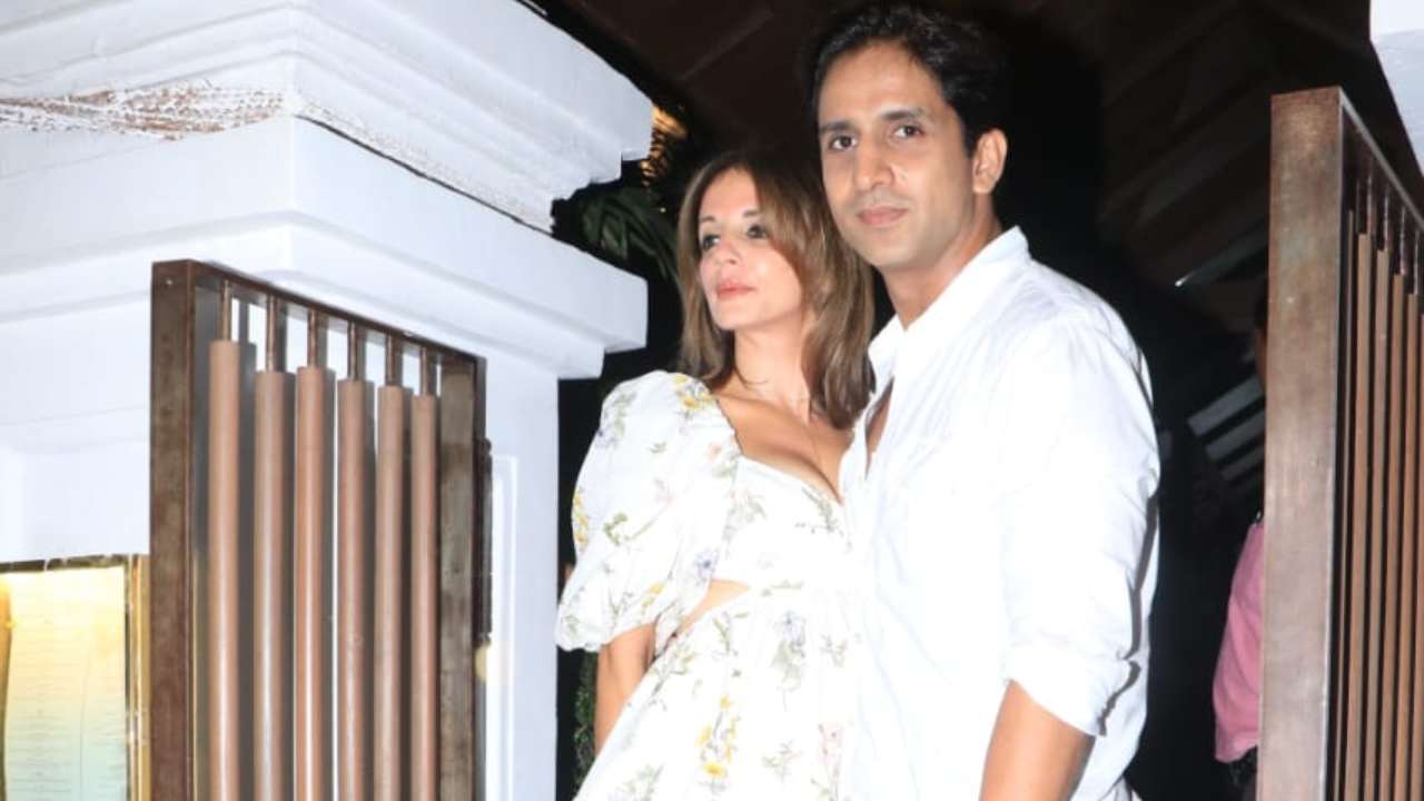 Sussanne Khan poses with rumoured boyfriend Arslan Goni